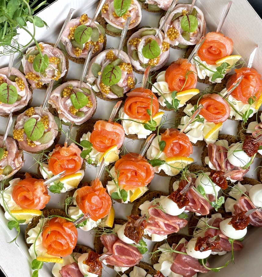 Канапе "На компанию"