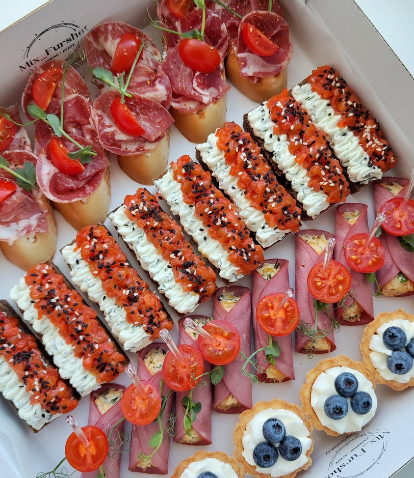 "Гости на пороге"