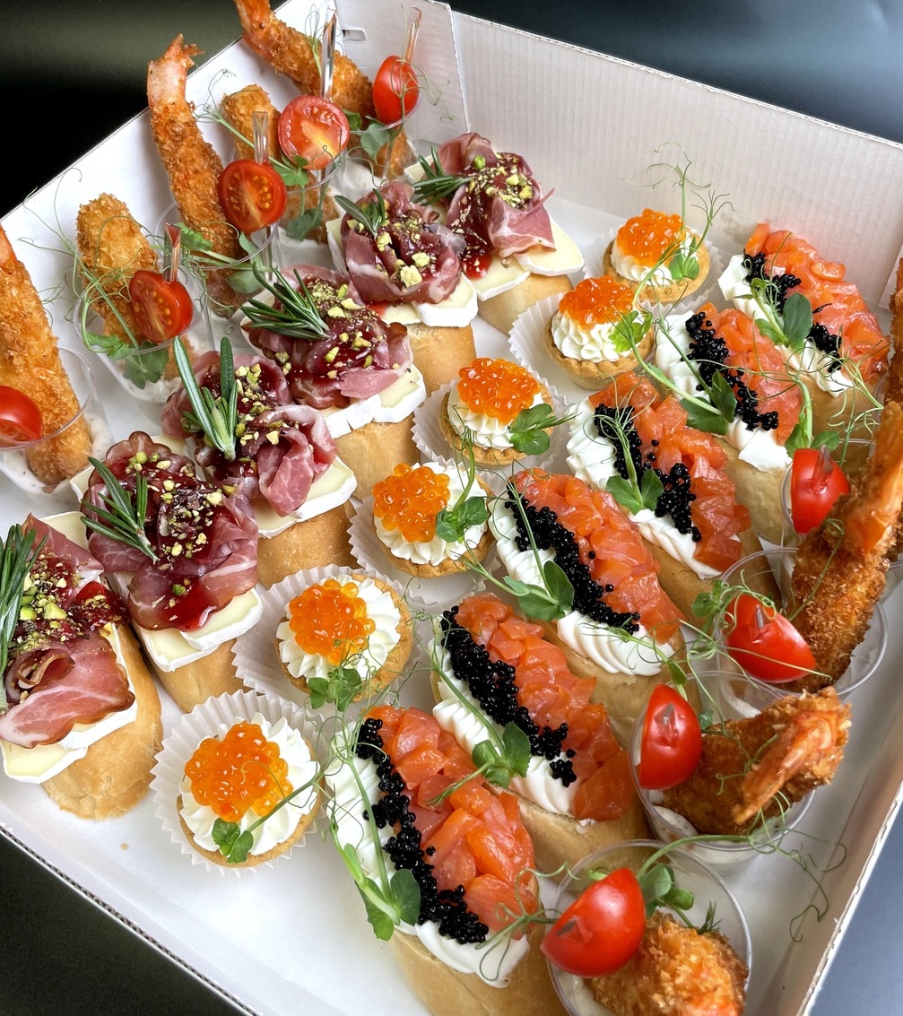 "Новогодний" "Новогодний"